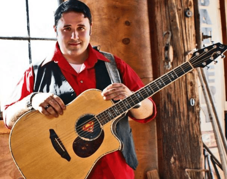 Live Music with Hal Savar!